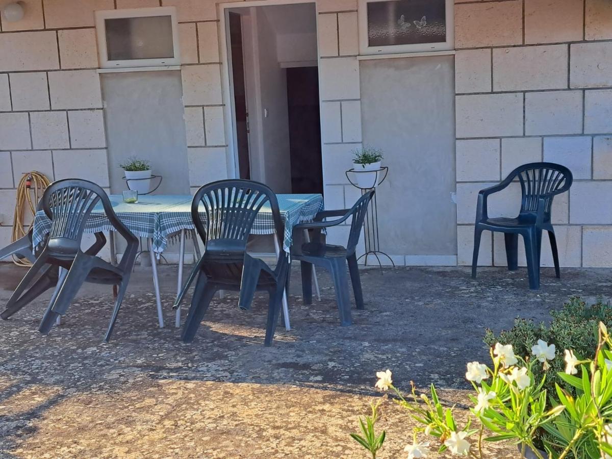 Apartmani Dusica Λομπάρδα Εξωτερικό φωτογραφία